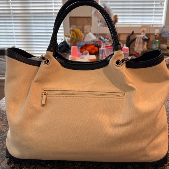 New York Cream & Black Tote Bag - Picture 2 of 5